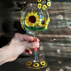 Elevate Your Drinking Experience with Our Hand-Painted Flower Glass