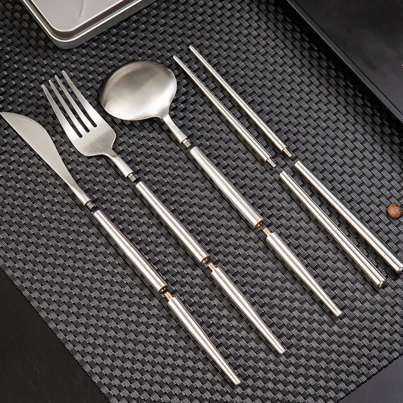 Stainless steel portable cutlery set
